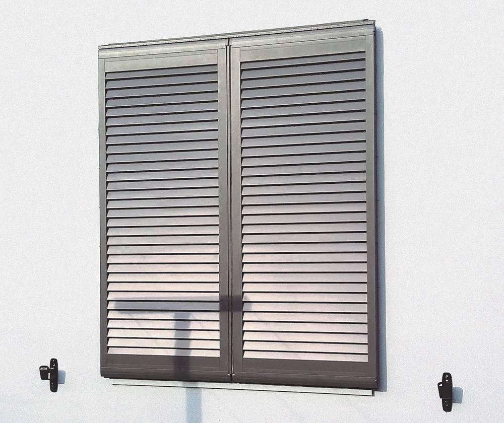 Fabricant volets aluminium motorisé coulissant pour maison à Hyères les Palmiers